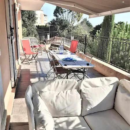 Thetis 4 Pieces Apartment Antibes